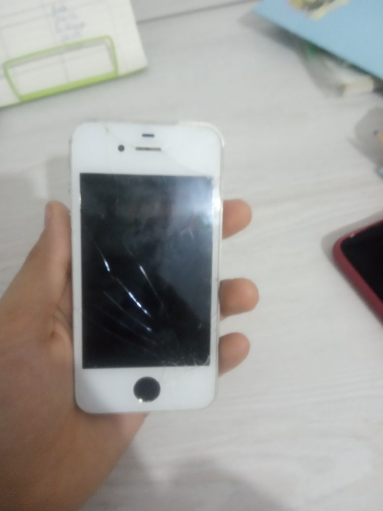 iPhone 4 zapchasga