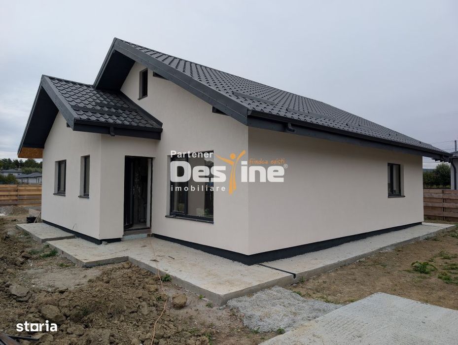 Casa plan parter 3 camere 90 mp + 500 mp teren, finisaje de calitate