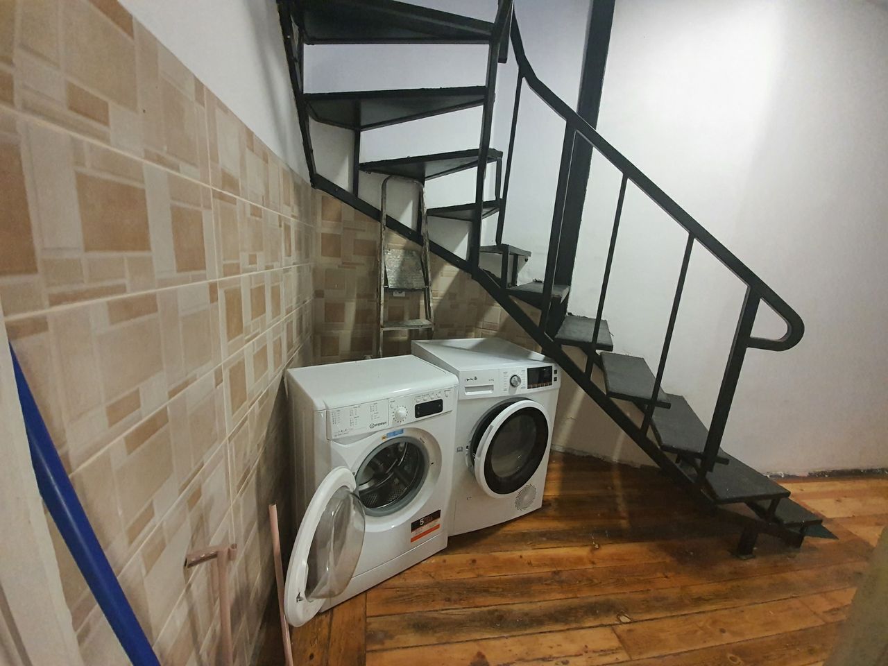 Дава се под наем  в София, Център - 13 кв.м за 163.2 € - Снимка #6