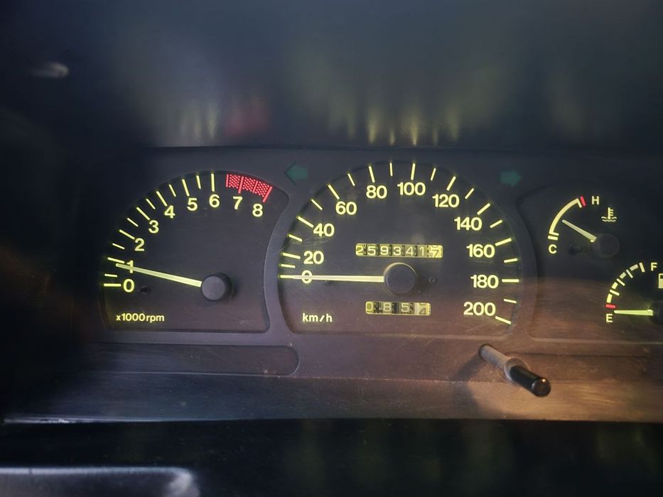 Продается Нексия 1 донс