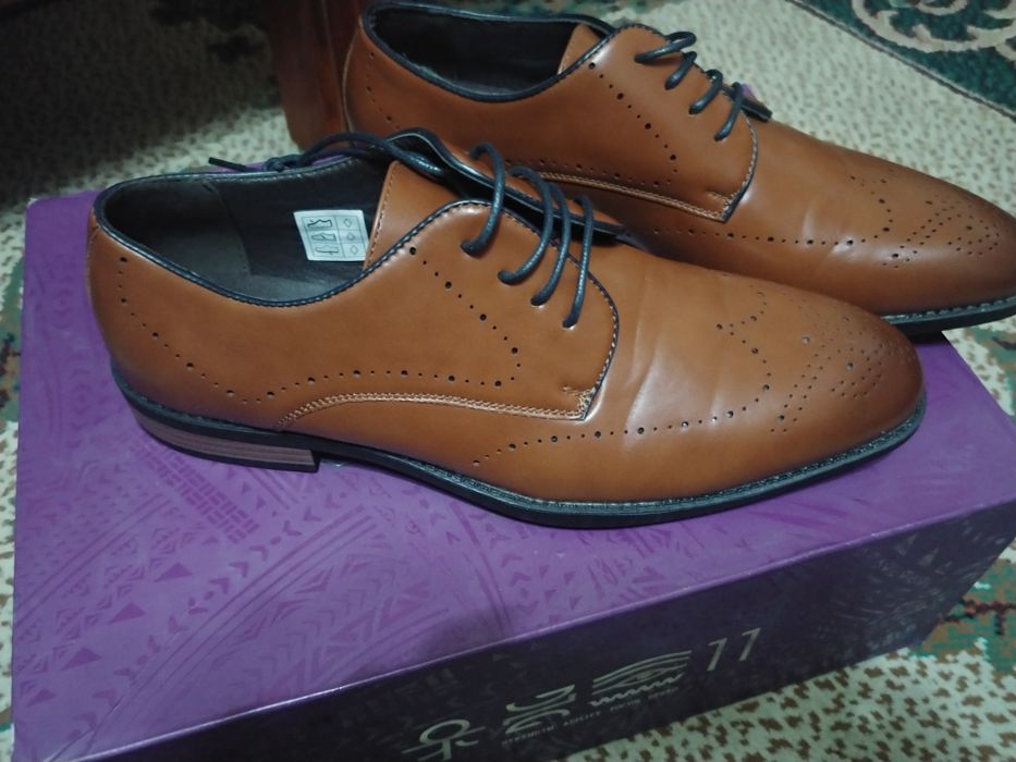 Продам новые туфли мужские размер евро 8