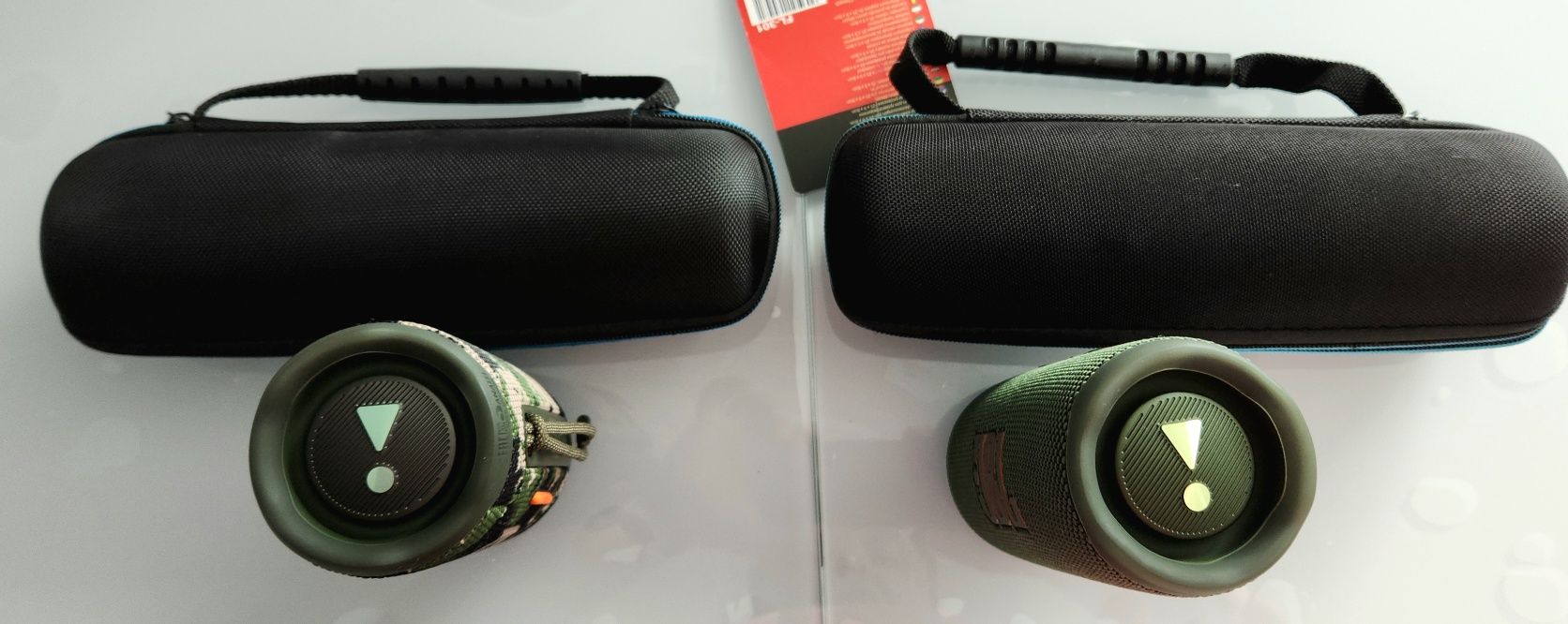 Vând JBL FLIP 6 două bucăți Camuflaj și Verde Army impecabile