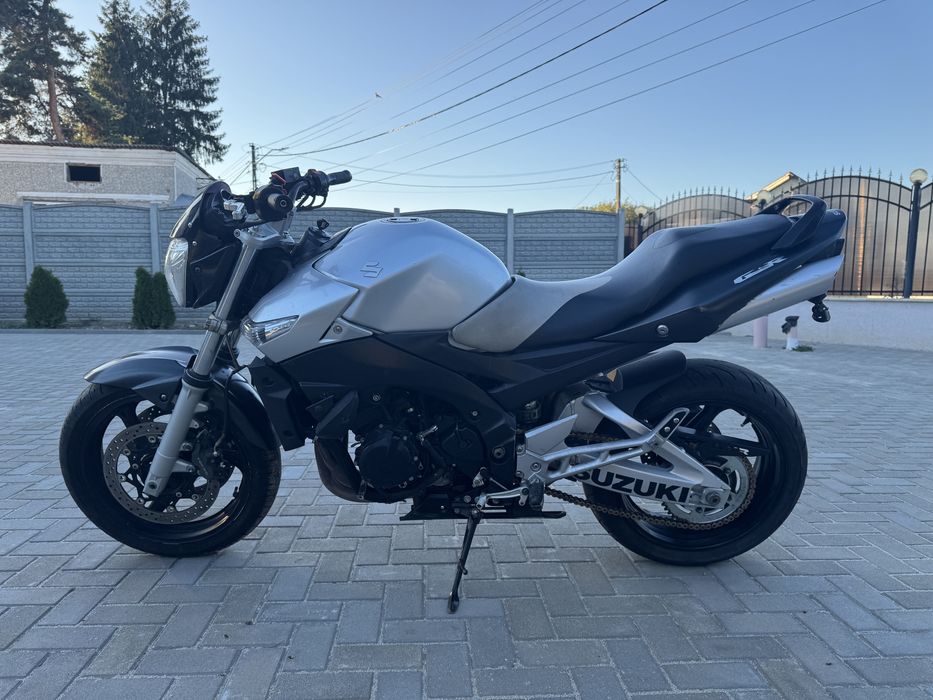 Suzuki GSR 600 2009
