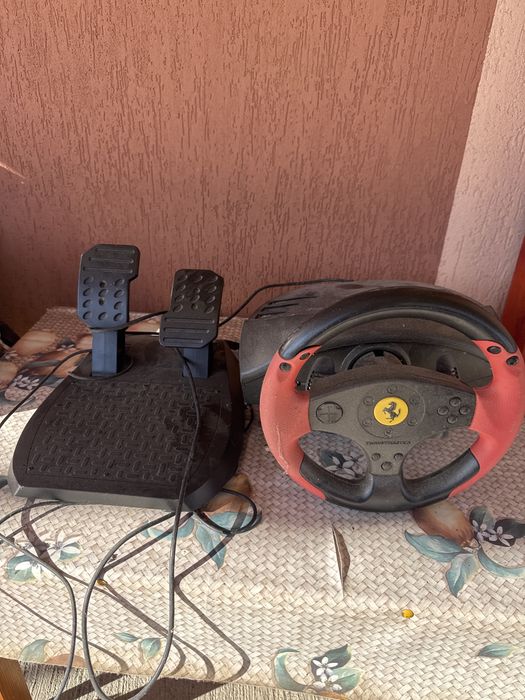Vand Volan Gaming Thrustmaster edition Ferrari
