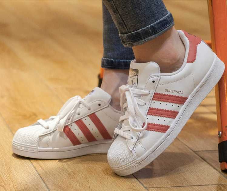 Оригинални  кожени кецове * ADIDAS SUPERSTAR  *