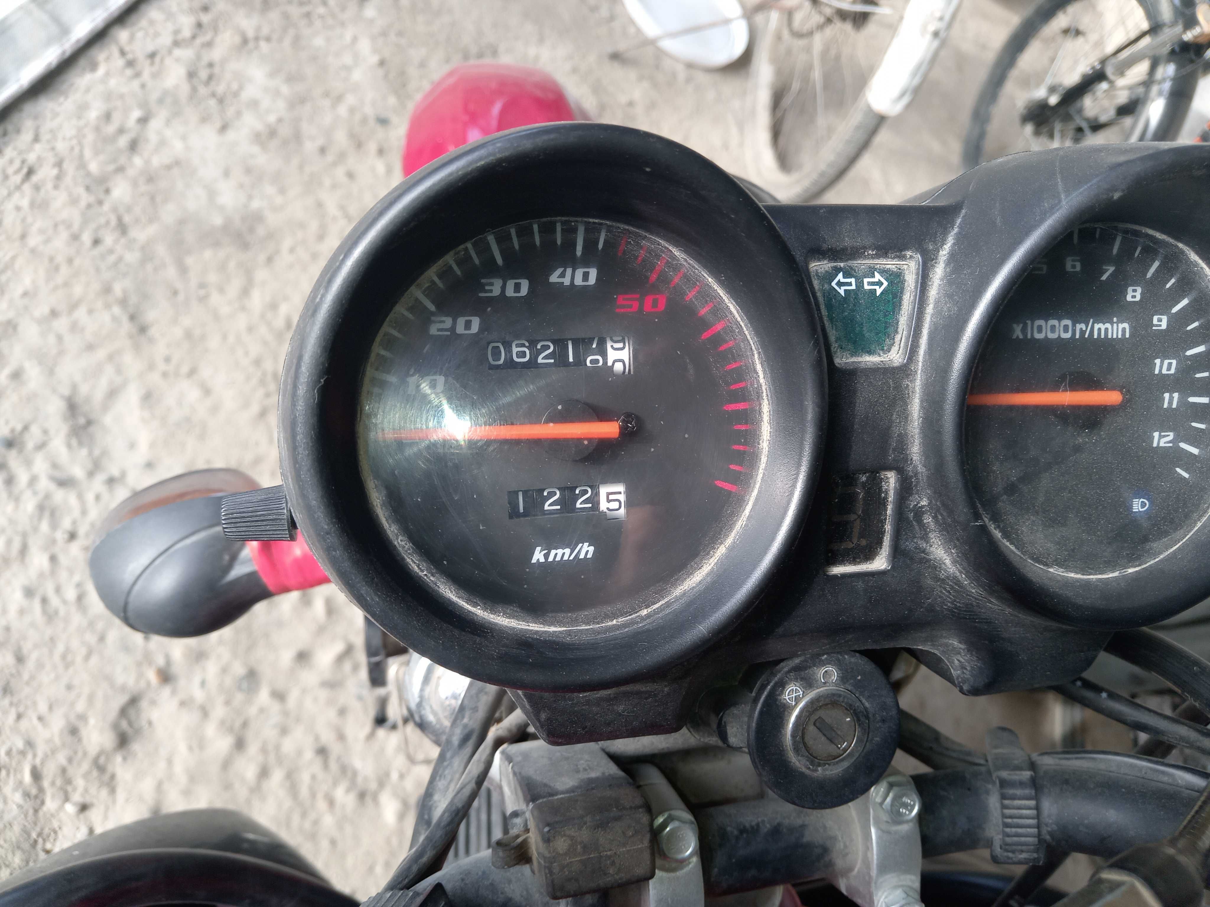 Mototsikl sotiladi.pul zarur