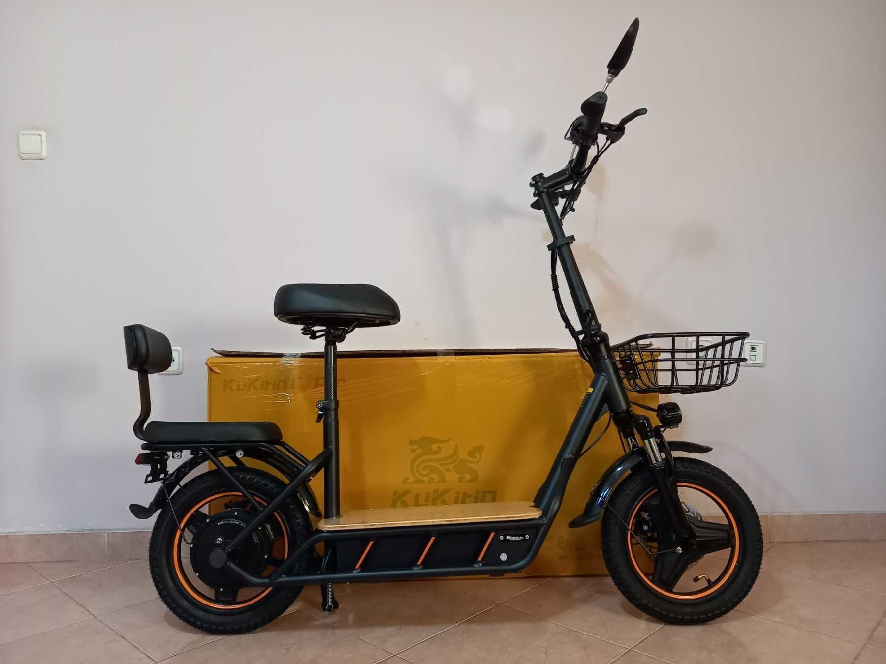 Електрически скутер/тротинетка със седалка KuKirin C1 PRO 500W 26AH