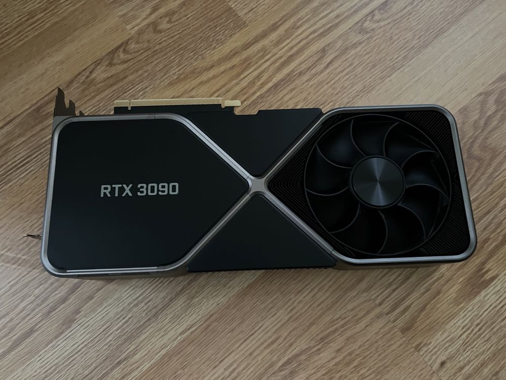 Nvidia GE force RtX 3090,funders Edition 24G