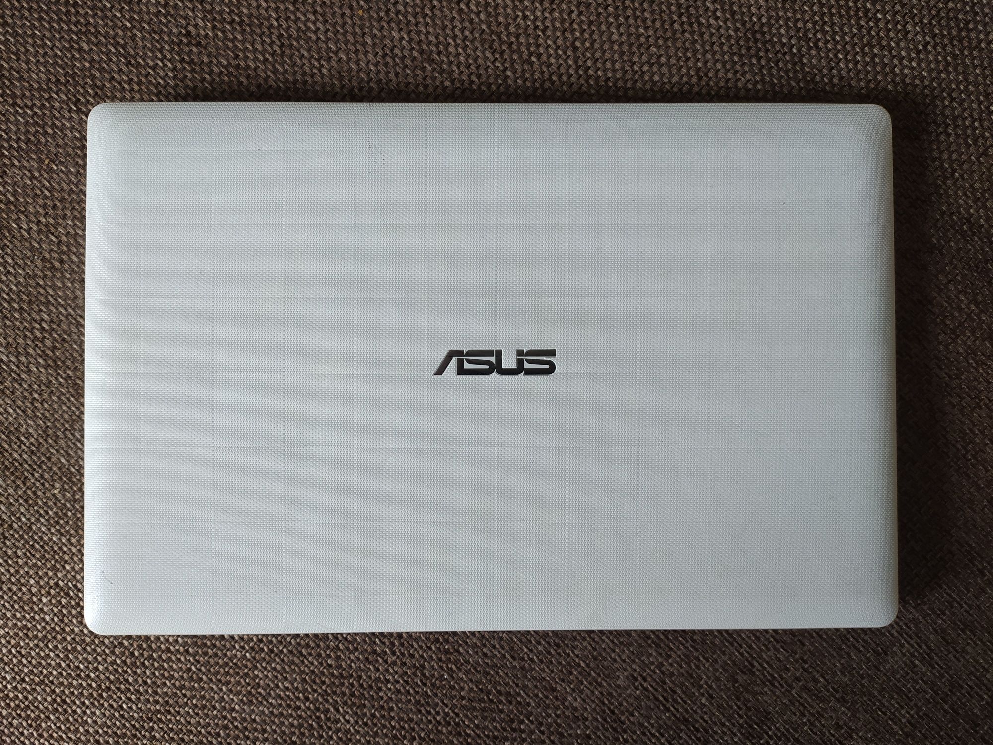 Лаптоп Asus F201_11.6"