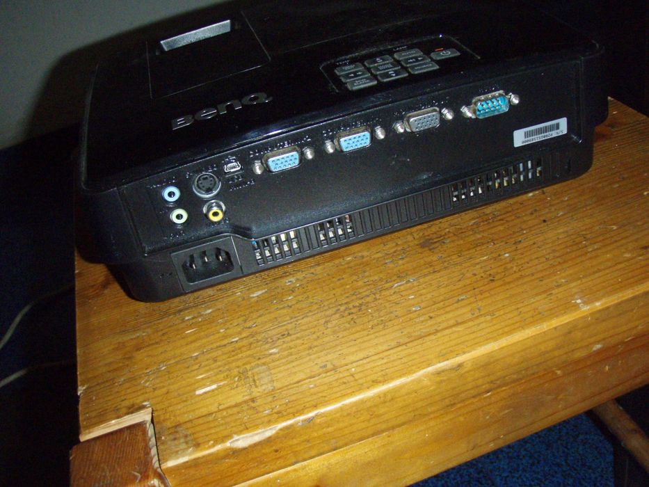 Videoproiector cu lampa 3D SVGA 800x600 3200 lumeni Benq MS506