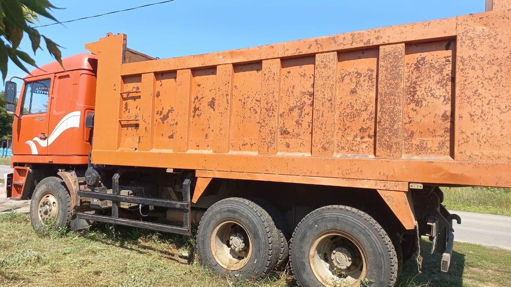 Самосвал Донфенг