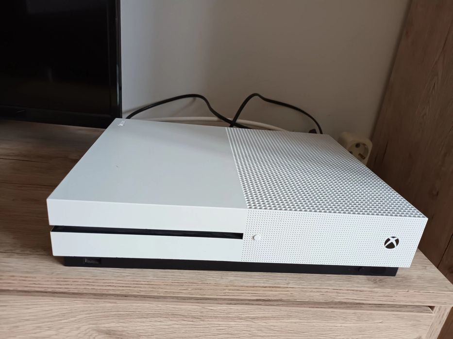 Xbox one 5, stare buna, 1 Tb