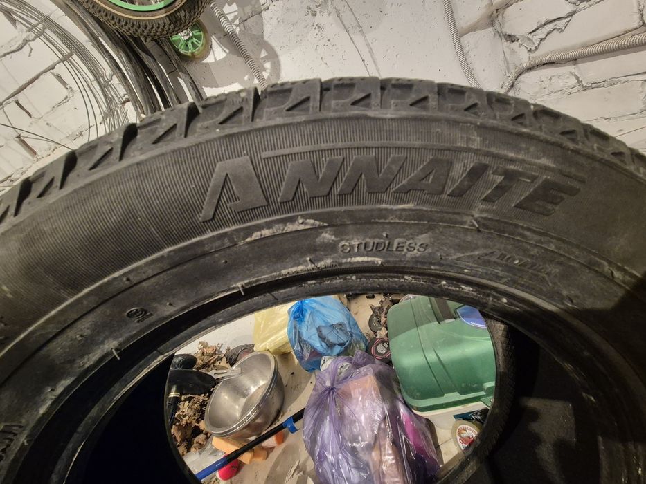 Продам шины в хорошем состояние