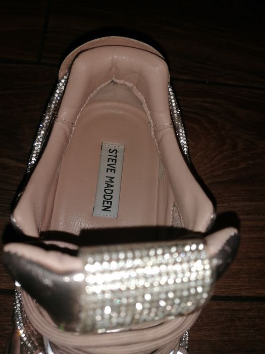 Vând adidași, nr 39 Dama