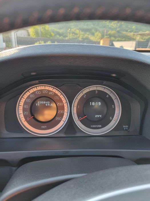 Vand Volvo S60 iulie 2011