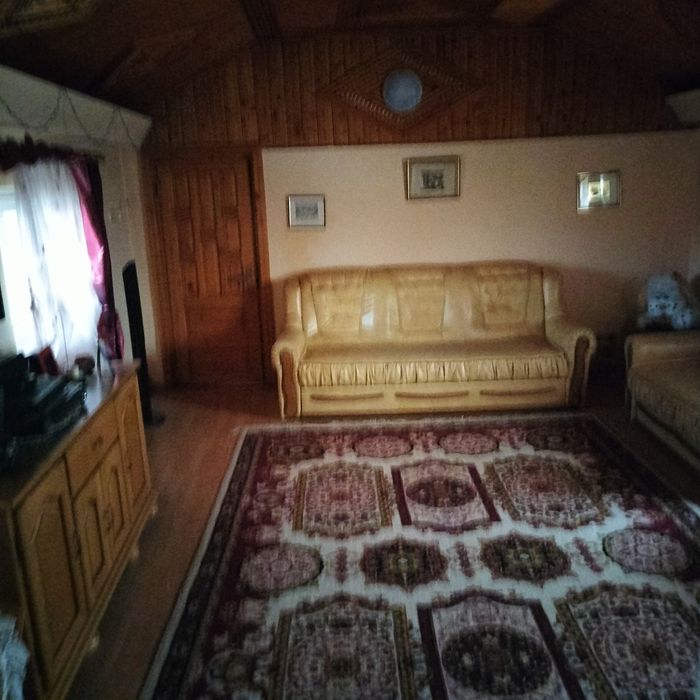 Vând casă,teren intravilan 1400 mp,toate utilitatile
