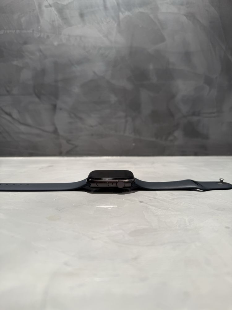 95% battery! Apple Watch SE 44mm Space Gray