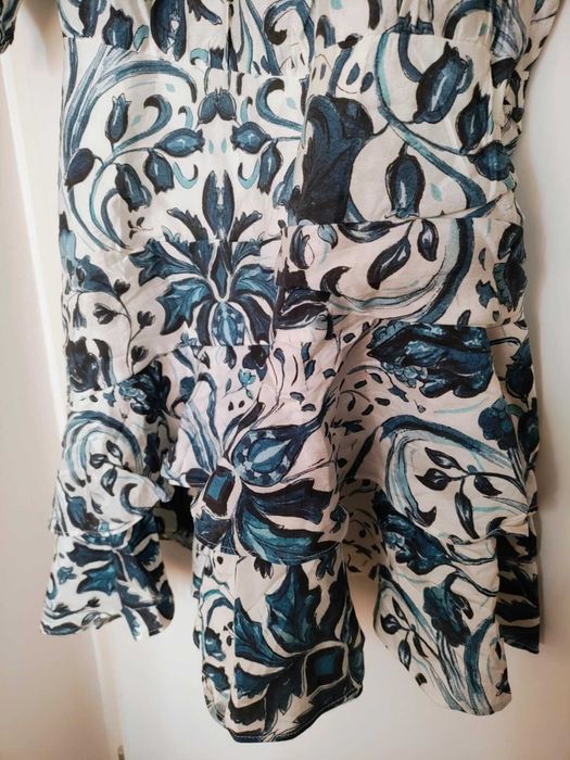 Чисто нови маркови рокли размер L