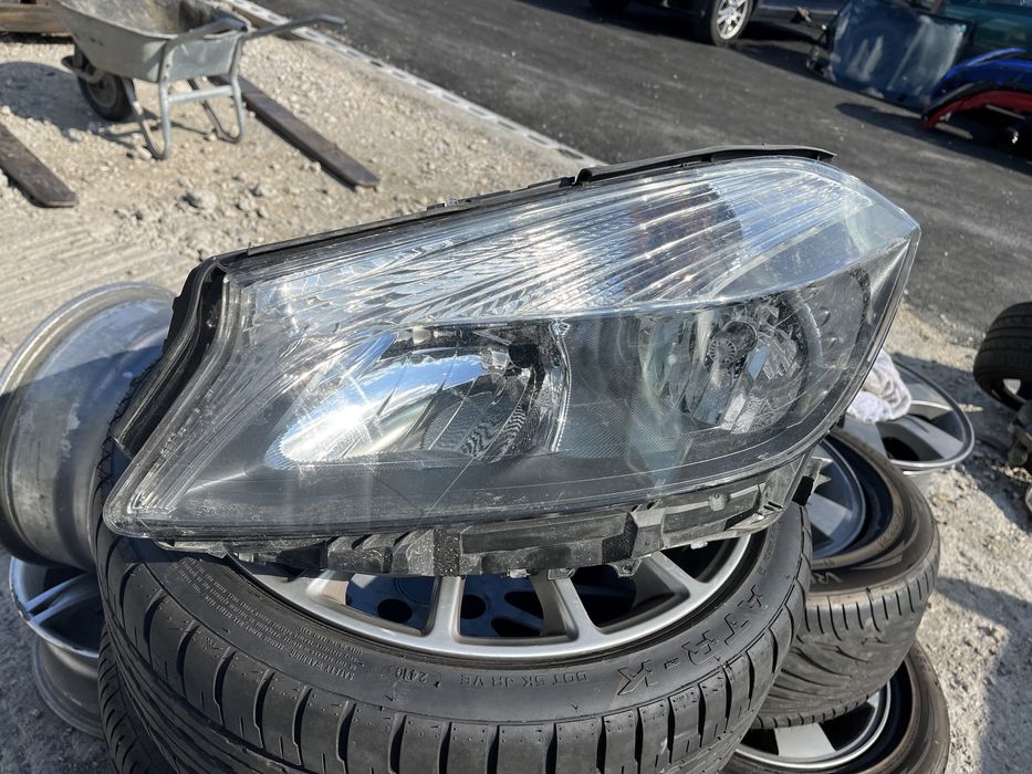 Фар Mercedes A class 2012-