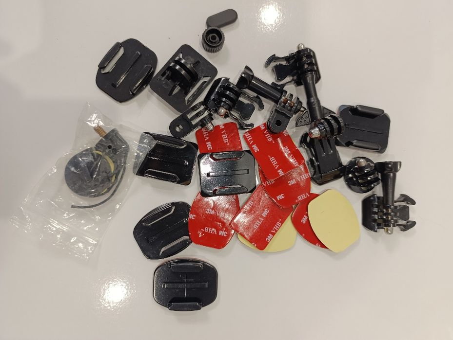 GOPRO HERO 10 Black+ 128GB + Full Set Holders