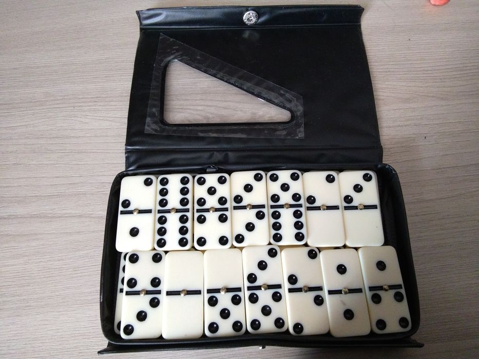 Настольная игра "домино"