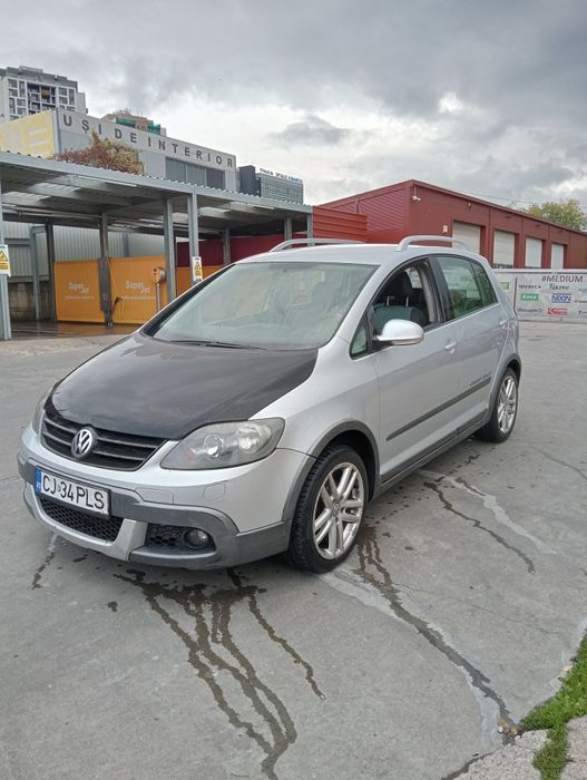 Vând golf plus cross