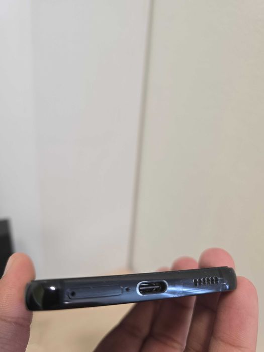Samsung S22 5G (AG27 b.46885) - Garantie 2 ani!