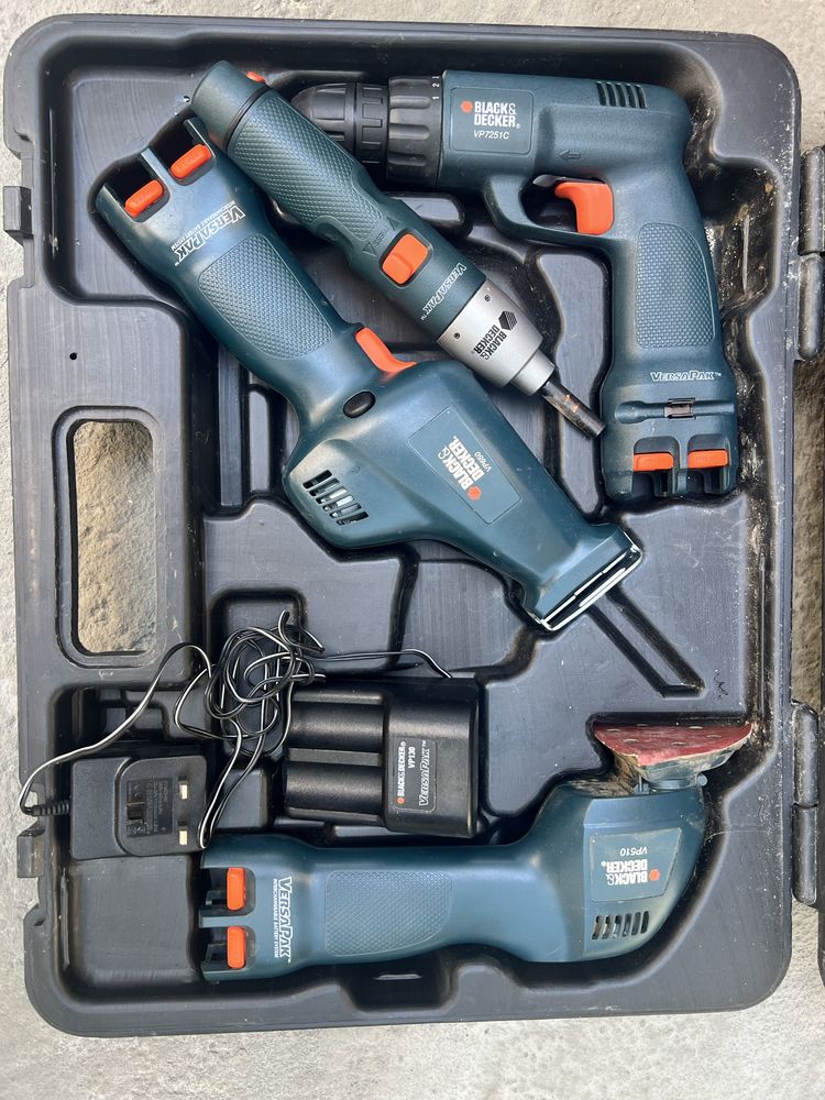 Комплект акумулаторни инструменти Black & Decker
