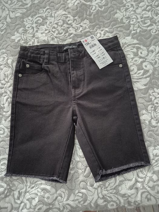 Pantaloni scurți jeans blugi fete noi cu eticheta Reserved măsură 128