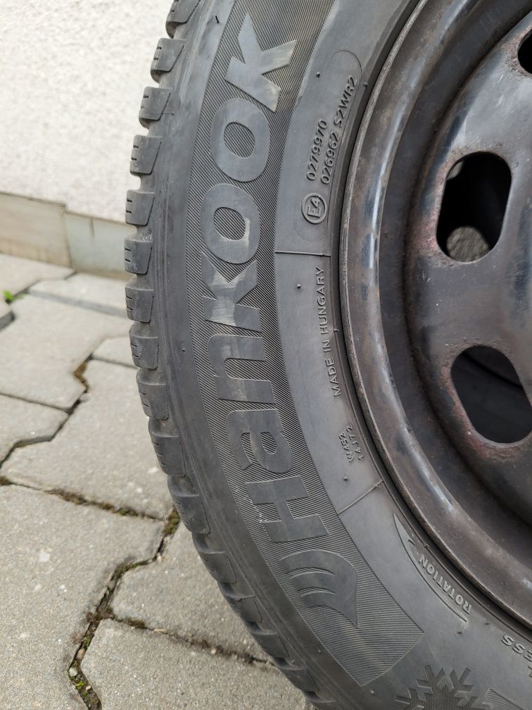Janta Tabla cu Anvelope Iarna Hankook 195/65 R15