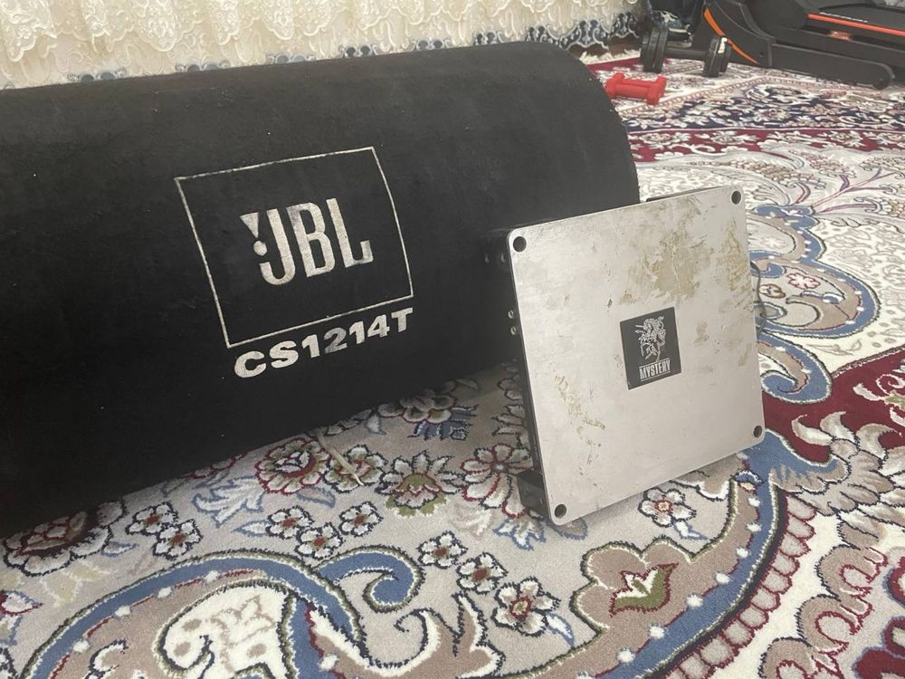 Jbl 1000 w sambufer usiliteli bilan