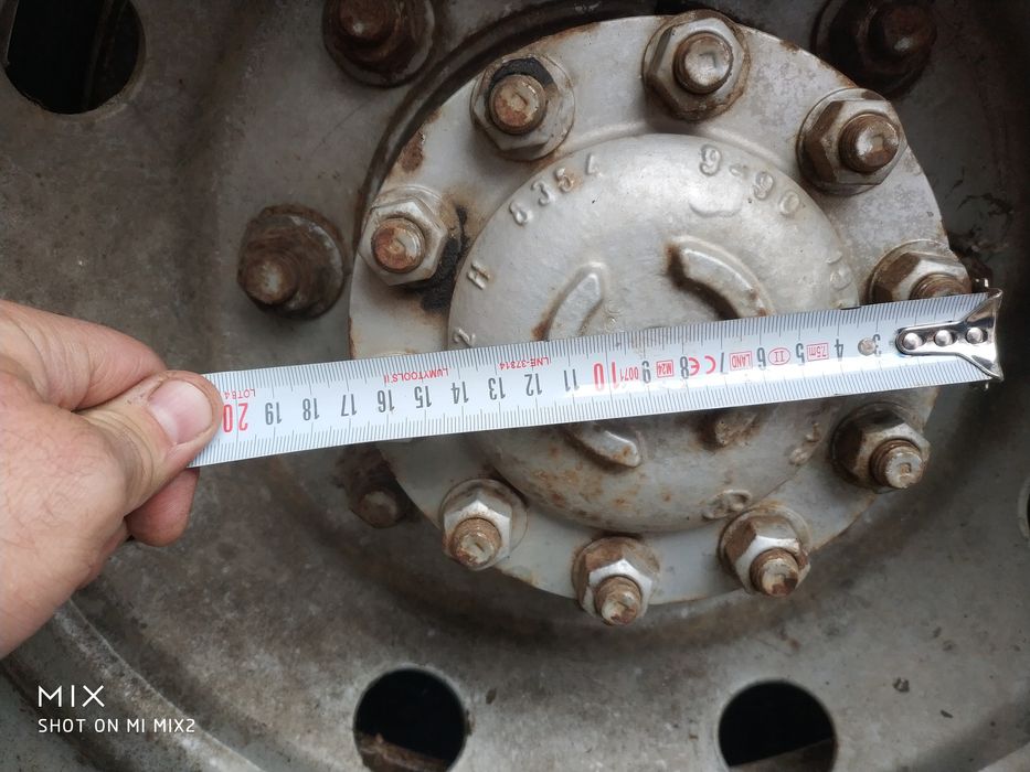 Vând punte camion Volvo completa 285 70 19,5