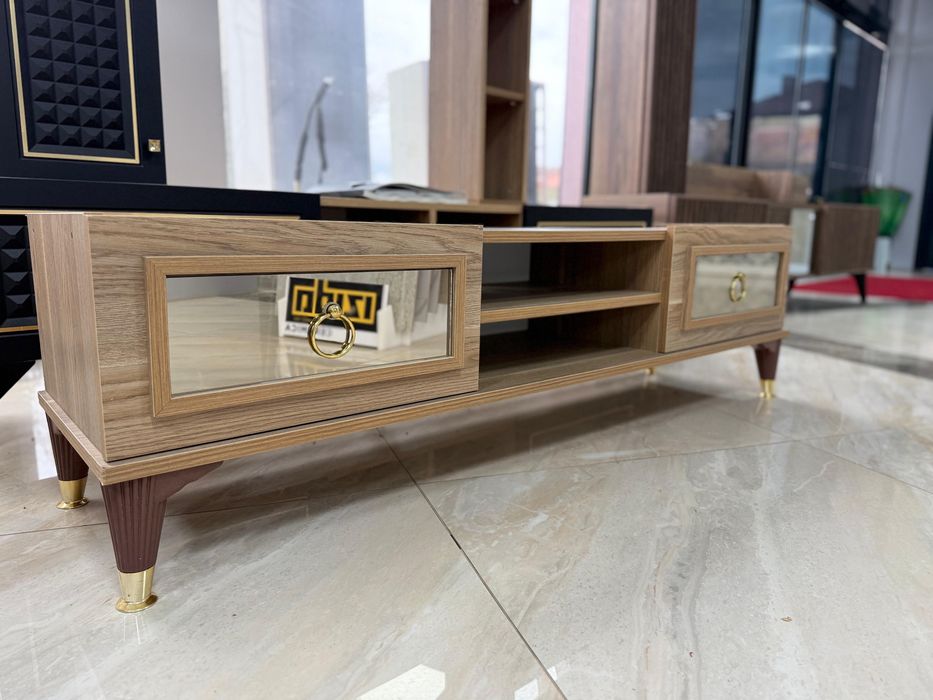 Tv стенд / секция за хол