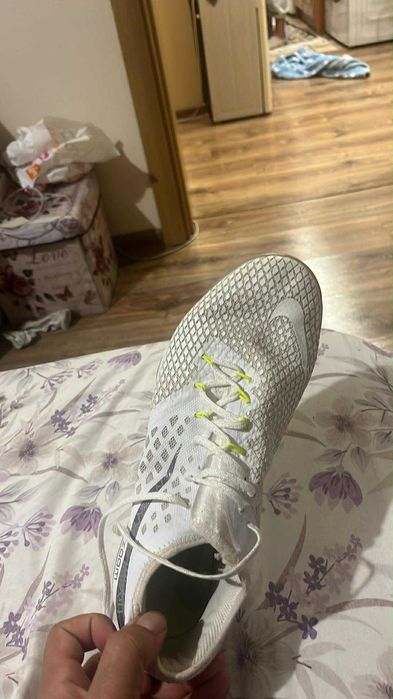 Продавам обувки за ритане