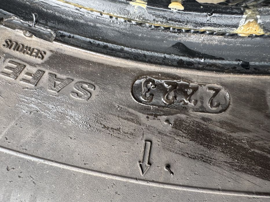 2 anvelope iarna kumho winter portran 215/75r16c