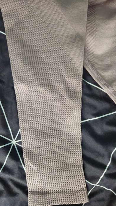 Чисто нов спортен клин h&m