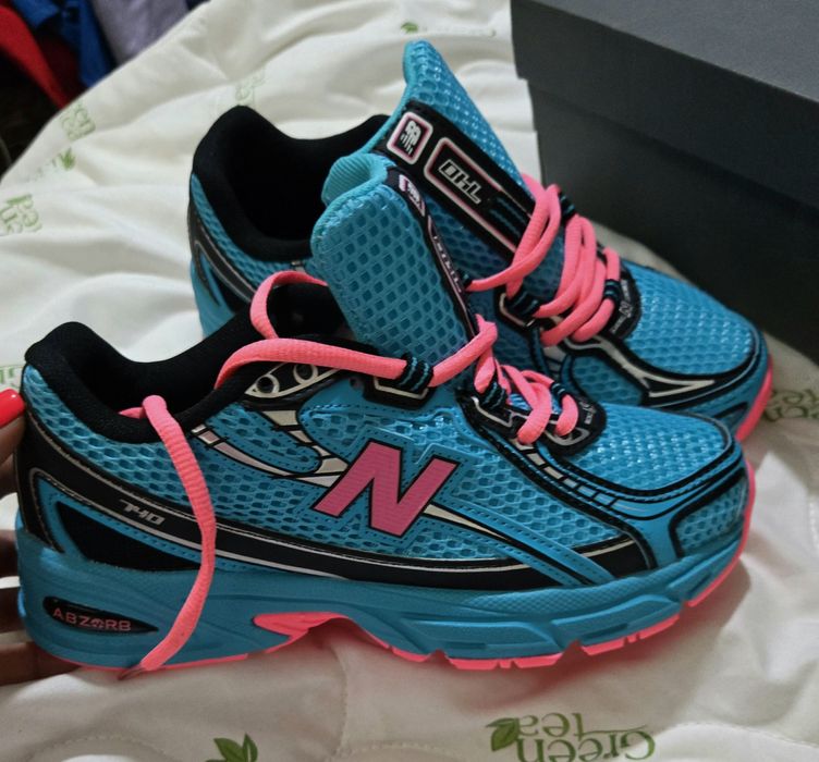 New Balance жестоки цветове нови с оригиналната си кутия 38.5 номер