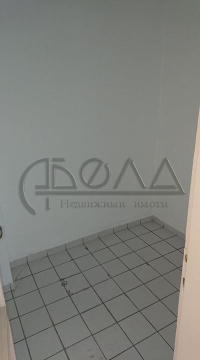 Дава се под наем Офис в София, Хладилника - 200 кв.м за 1000 € - Снимка #5
