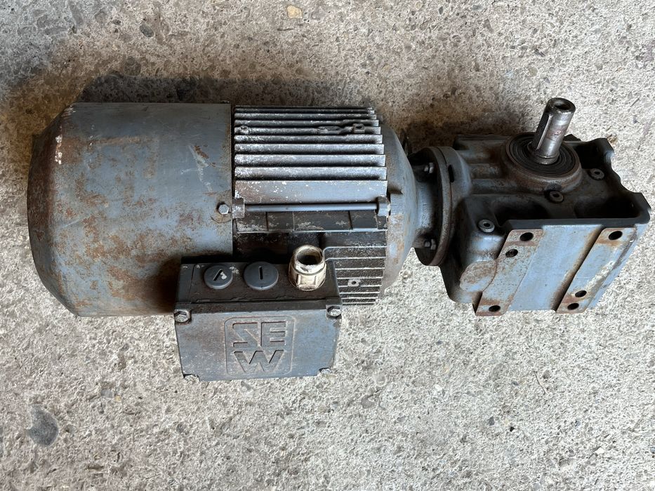 Vand motor 1,1 kw cu reductor