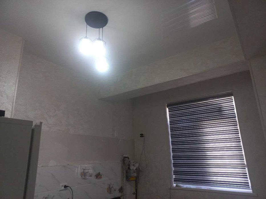 Срочно 1 хонали квартира сотилади эски ЦУМ