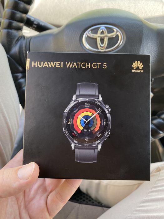 Продам часы Huawei watch GT 5