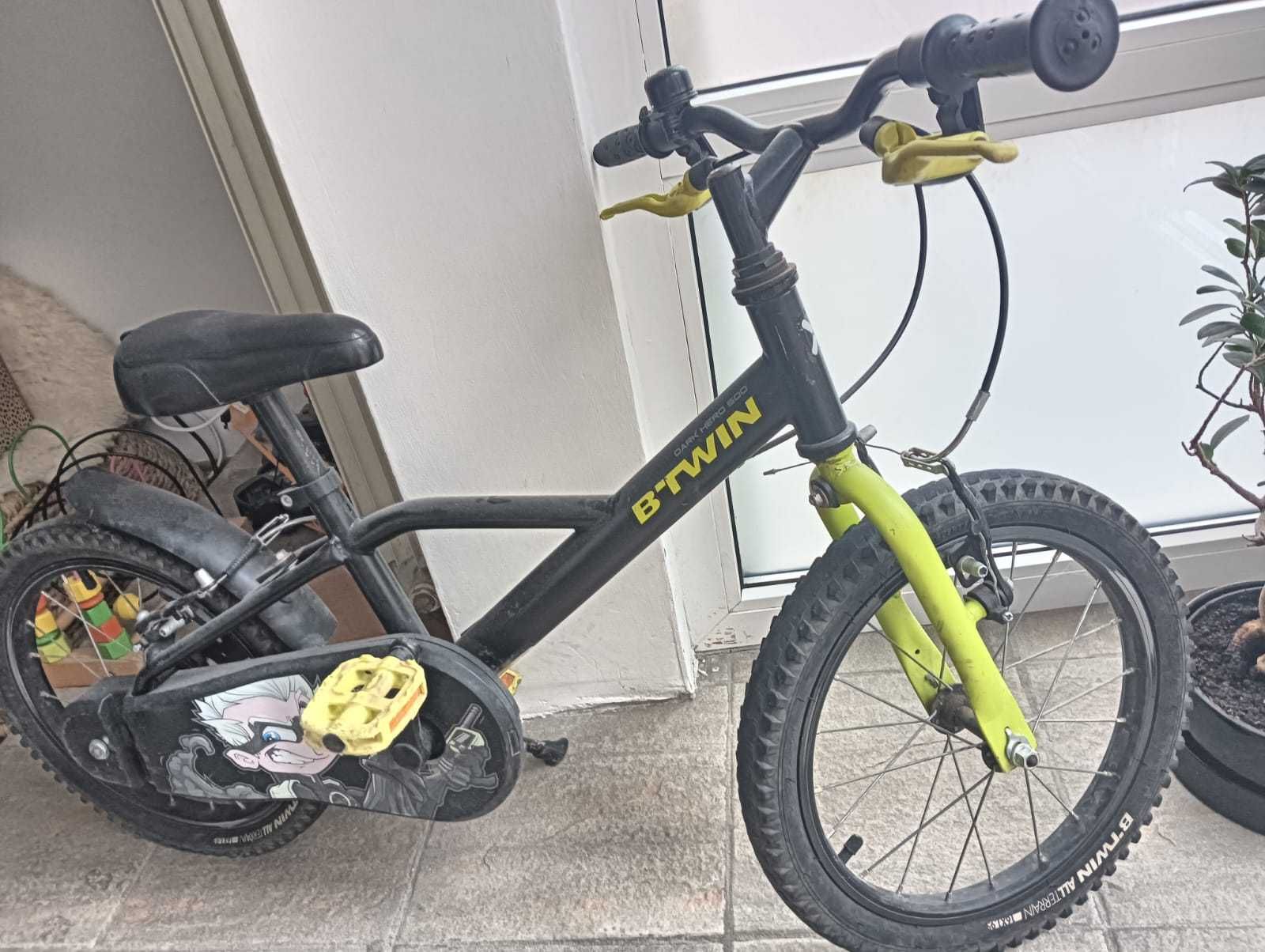 Bicicletă Copii 16", B-Twin DARK HERO 500, pentru Copii 4-6 ani