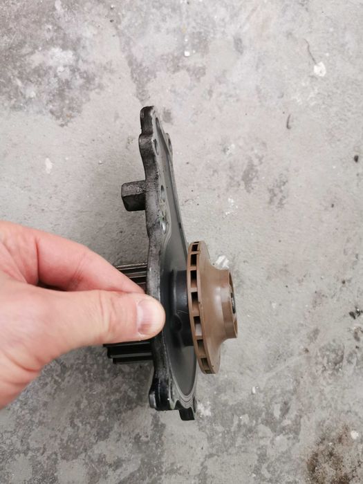 Pompa apa originala Mazda 3 2006 1.6 diesel compatibil HEPU 803