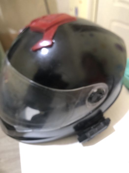 Shlem garniturasi bilan Шлем с гарнитурое