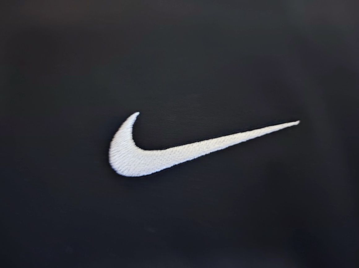 Продавам Nike Football