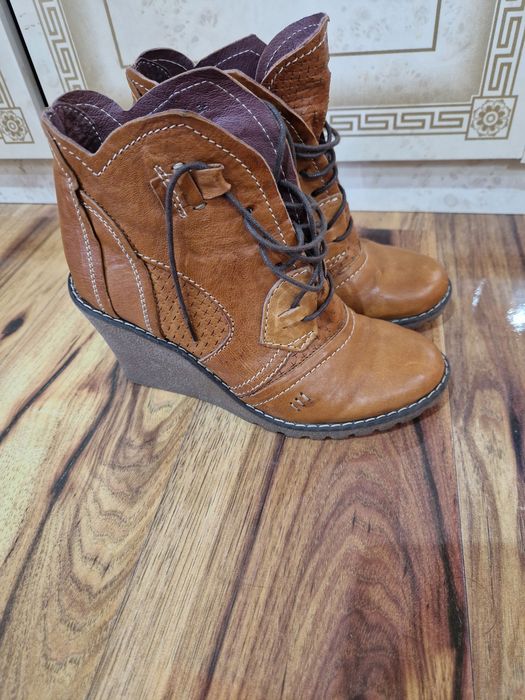 Ghete din piele naturala masura 36