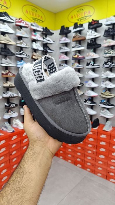 Papuci UGG cu elastic 36-41