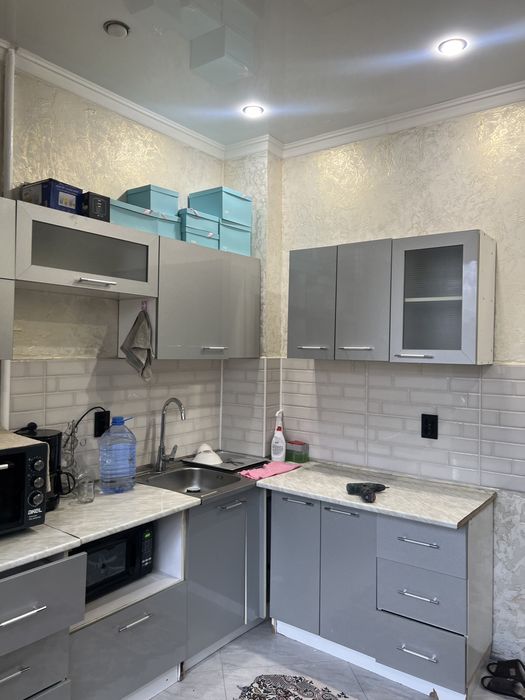 Продам кухонную гарнитуру срочно