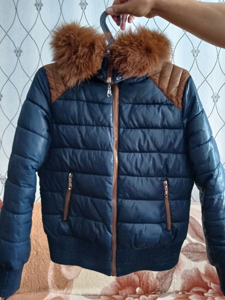 Продам куртку зима состояние  отличное