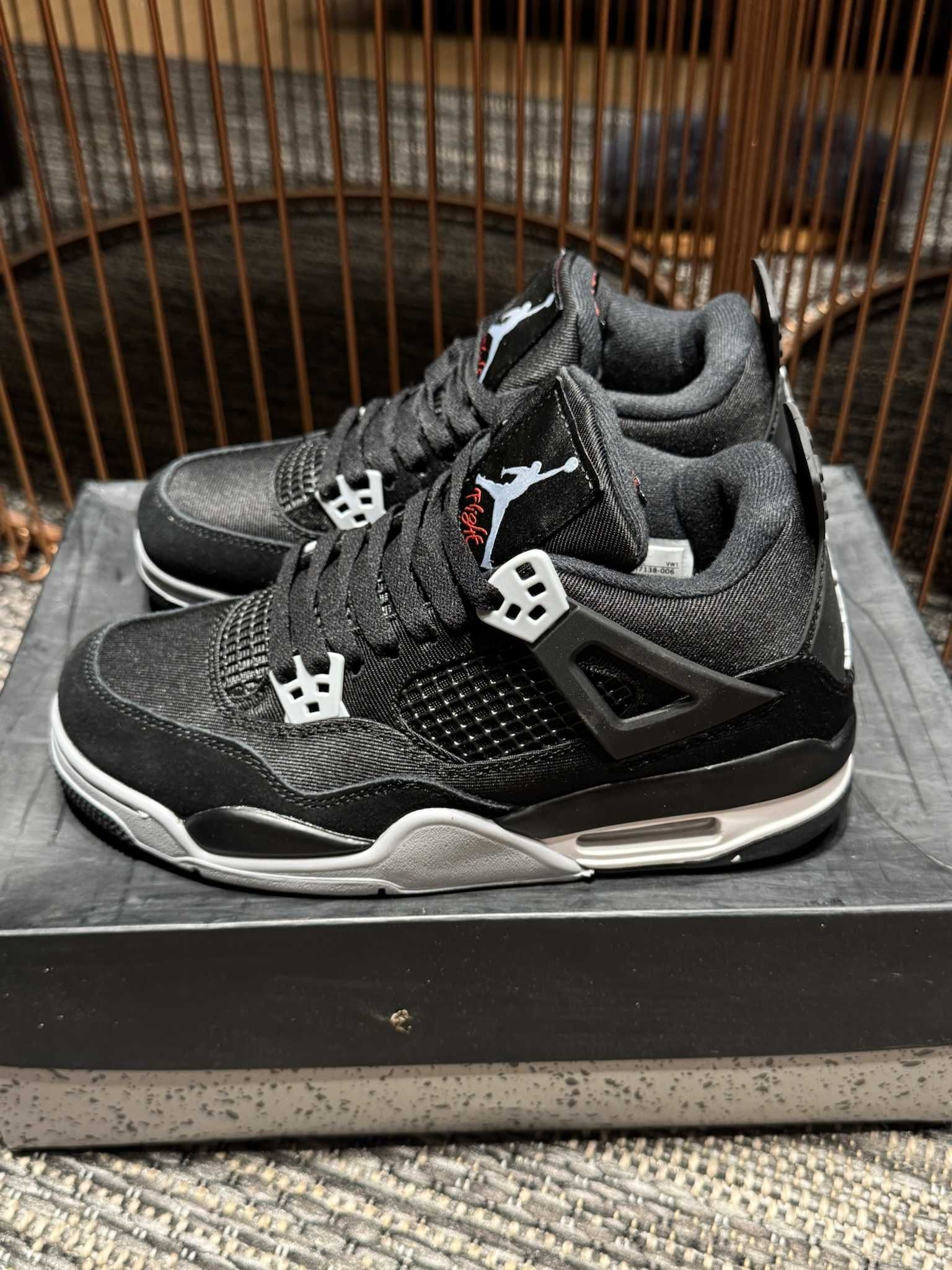 Jordan 4 Retro "SE Black Canvas" 38EUR Кецове+ Кутия